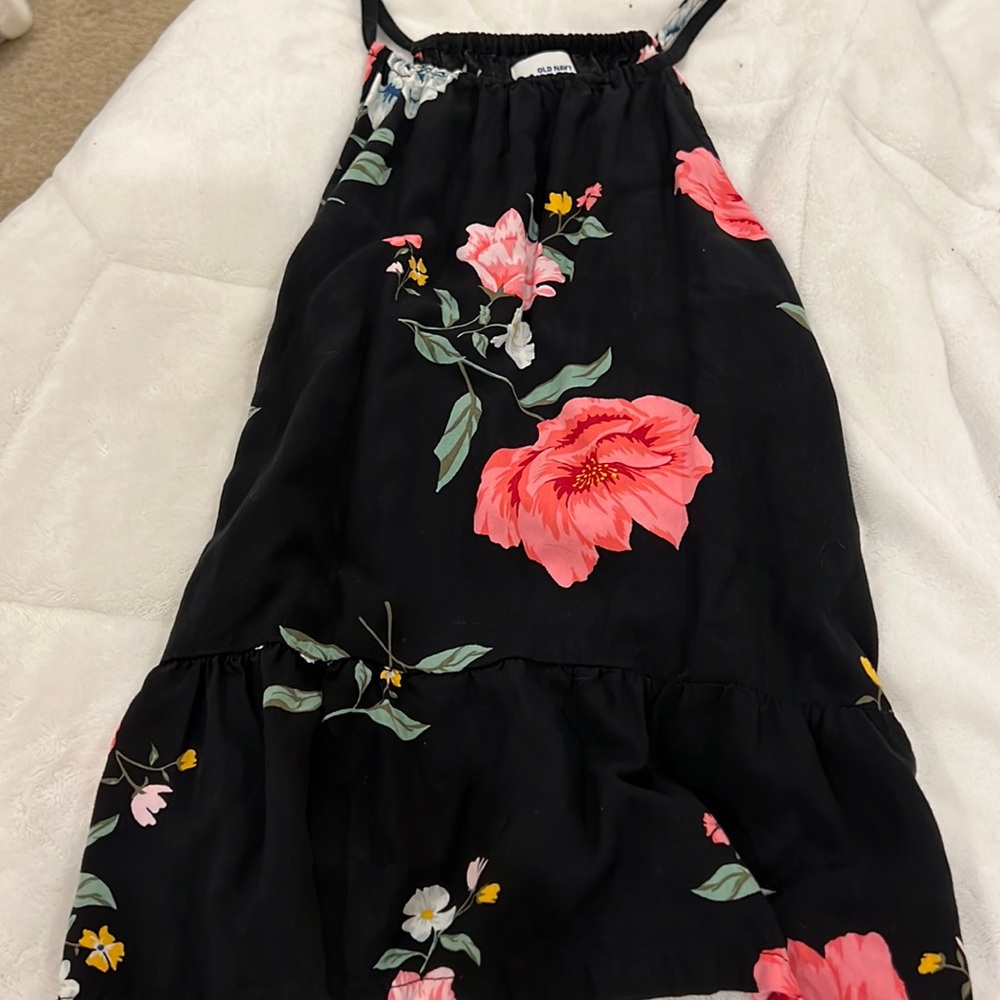 KIDS 14 (XL) OLD NAXY FLORAL BLACK TOP